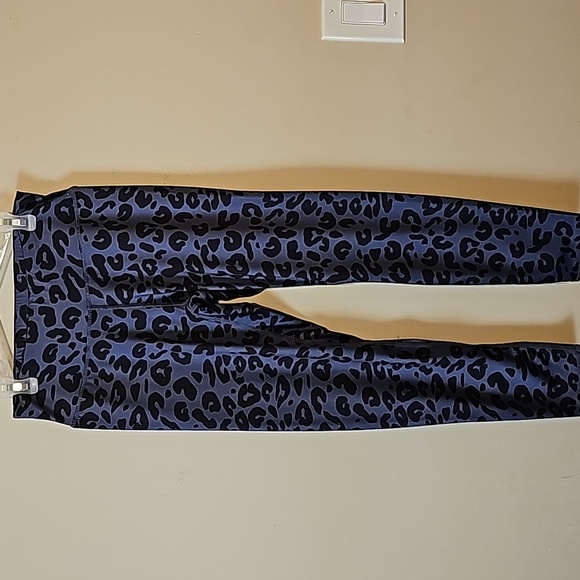 Lot of‎ 2 Women's Camo Leggings Size M - Picture 2 of 13